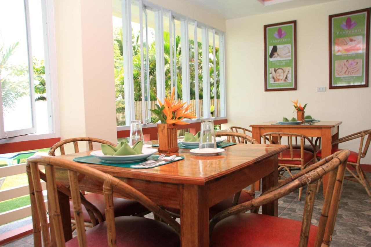 Badladz Staycation Condos Puerto Galera Eksteriør billede
