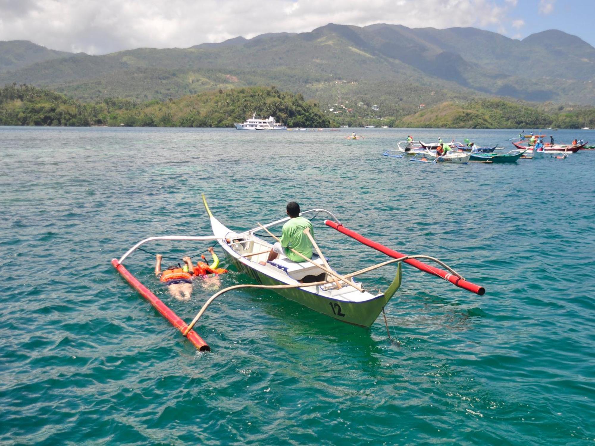 Badladz Staycation Condos Puerto Galera Eksteriør billede